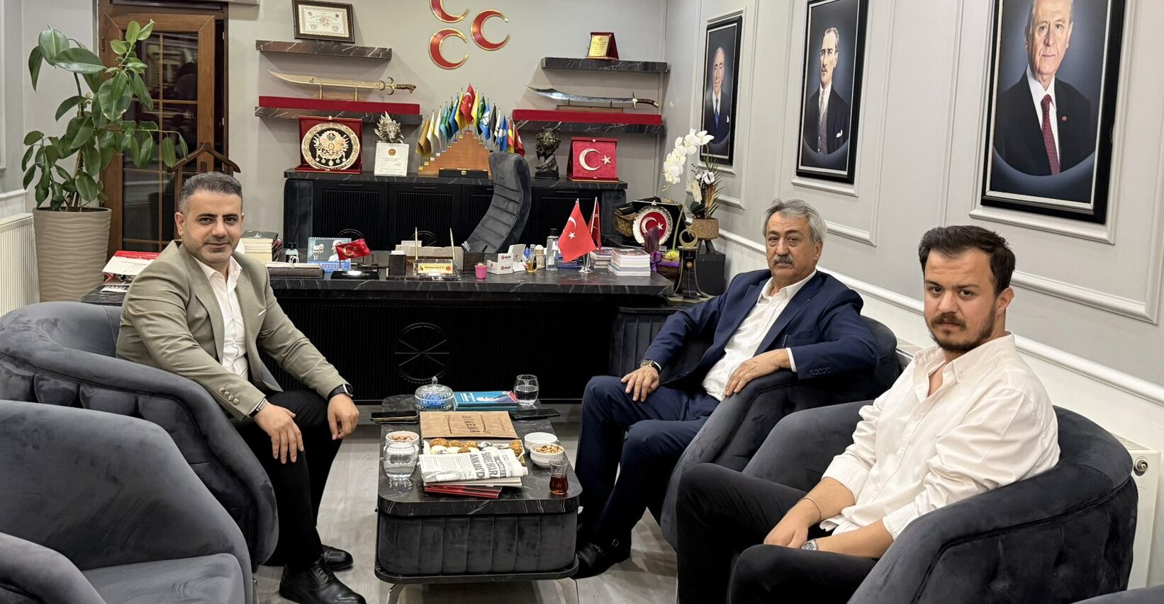 MHP İl Başkanı Çetin, eski Emniyet Müdürü Kıraç’ı ağırladı