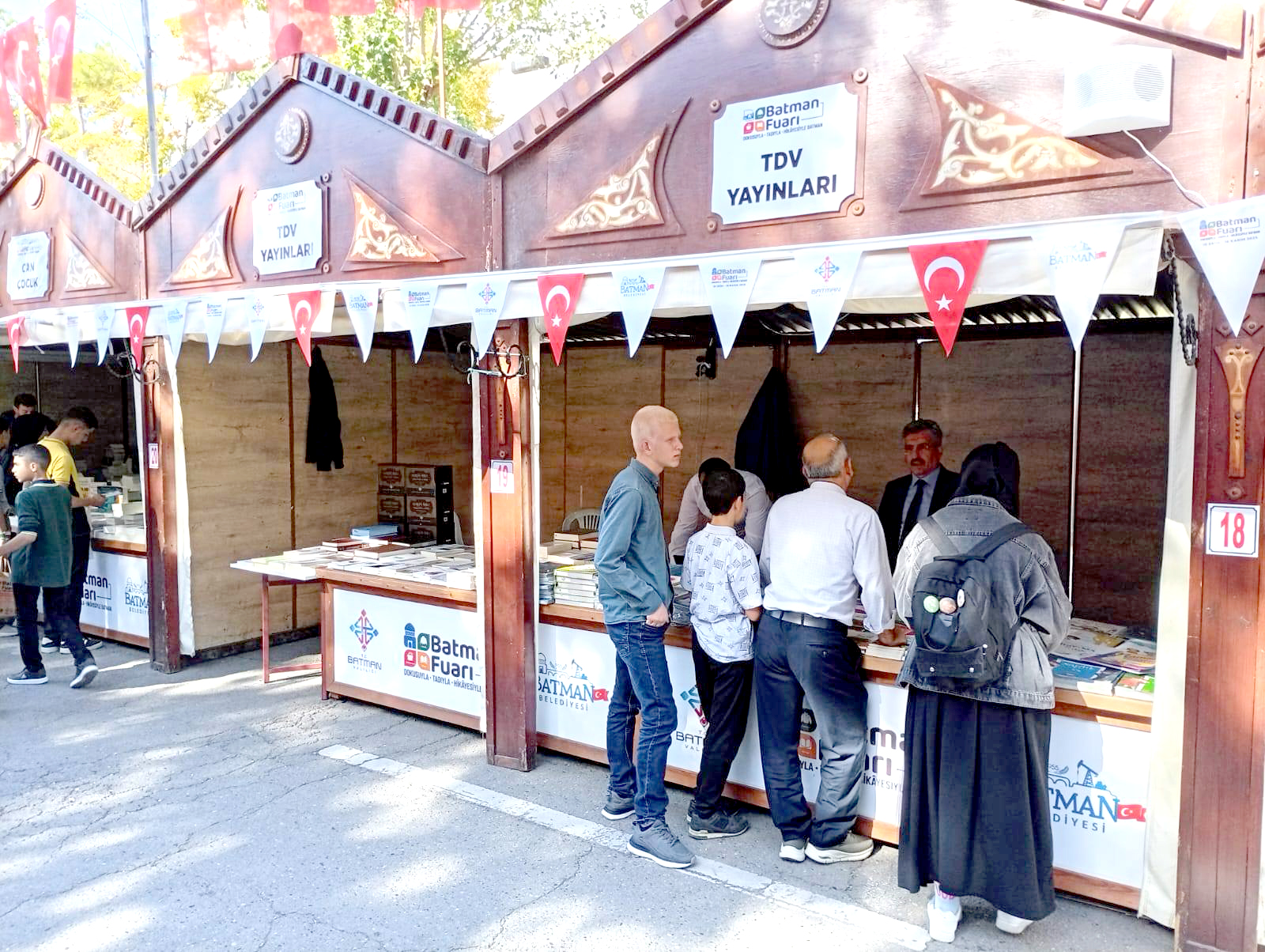 TDV Yayınları Batman Kitap Fuarı’nda Okurlarla Buluştu