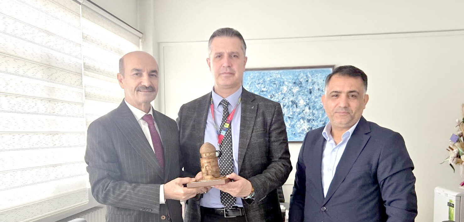 AK Parti’den Batmanlı Profesöre Hayırlı Olsun Ziyareti