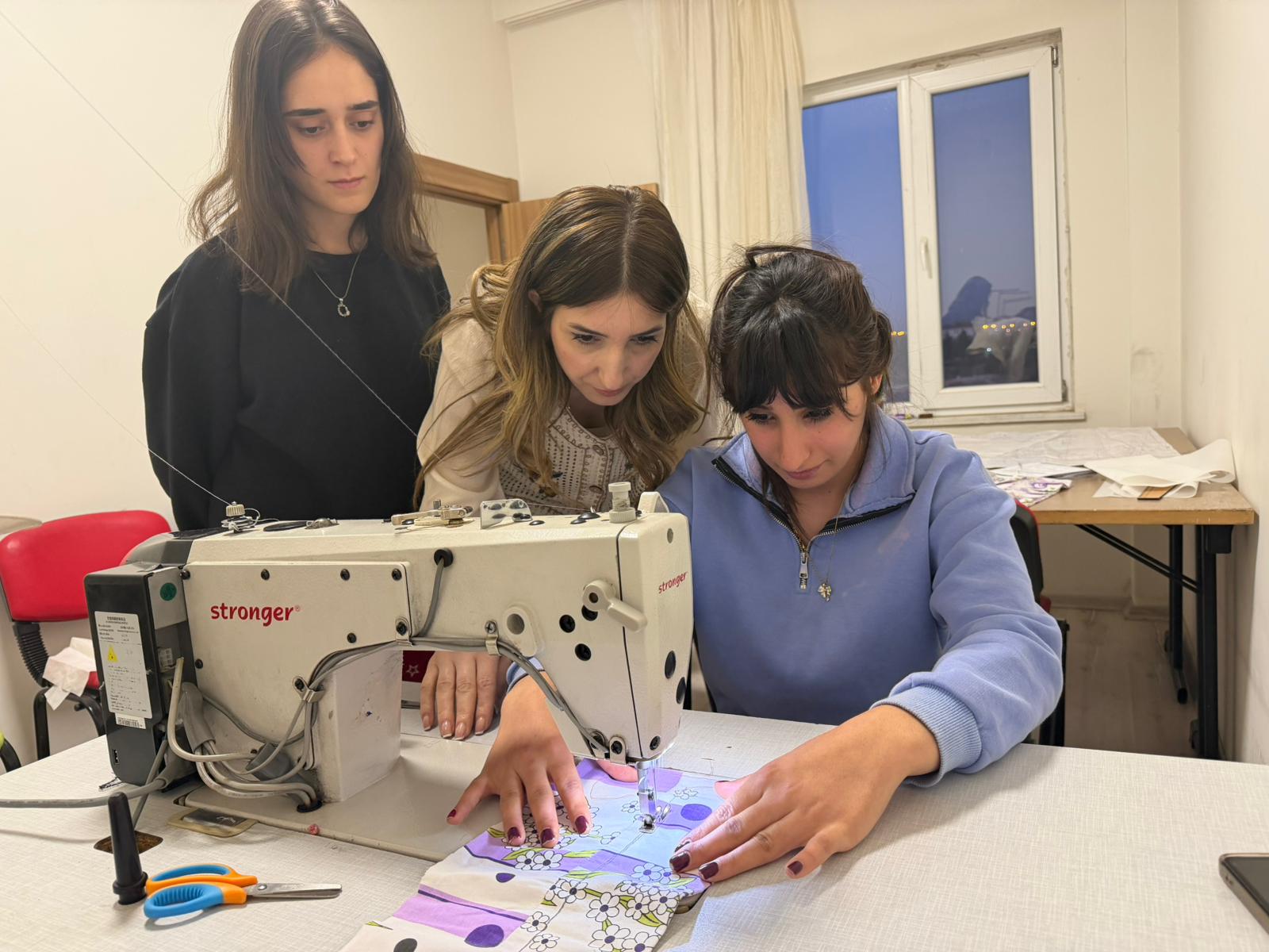 Süveybe Ana Kız Yurdunda Dikiş-Nakış Kursuna Yoğun İlgi