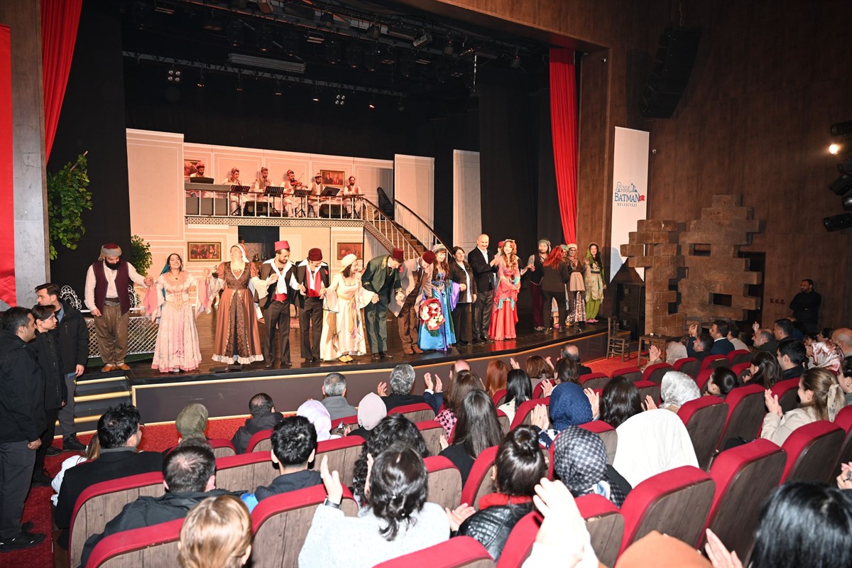 ‘Aşkın Sen Hali’ sanatseverlerle buluştu