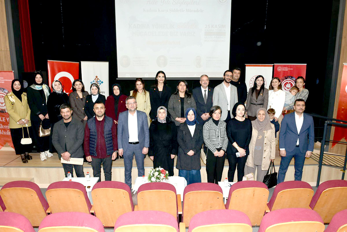 Dr. Ayten Canalp “Aile Yılı Söyleşileri” Programına Katıldı