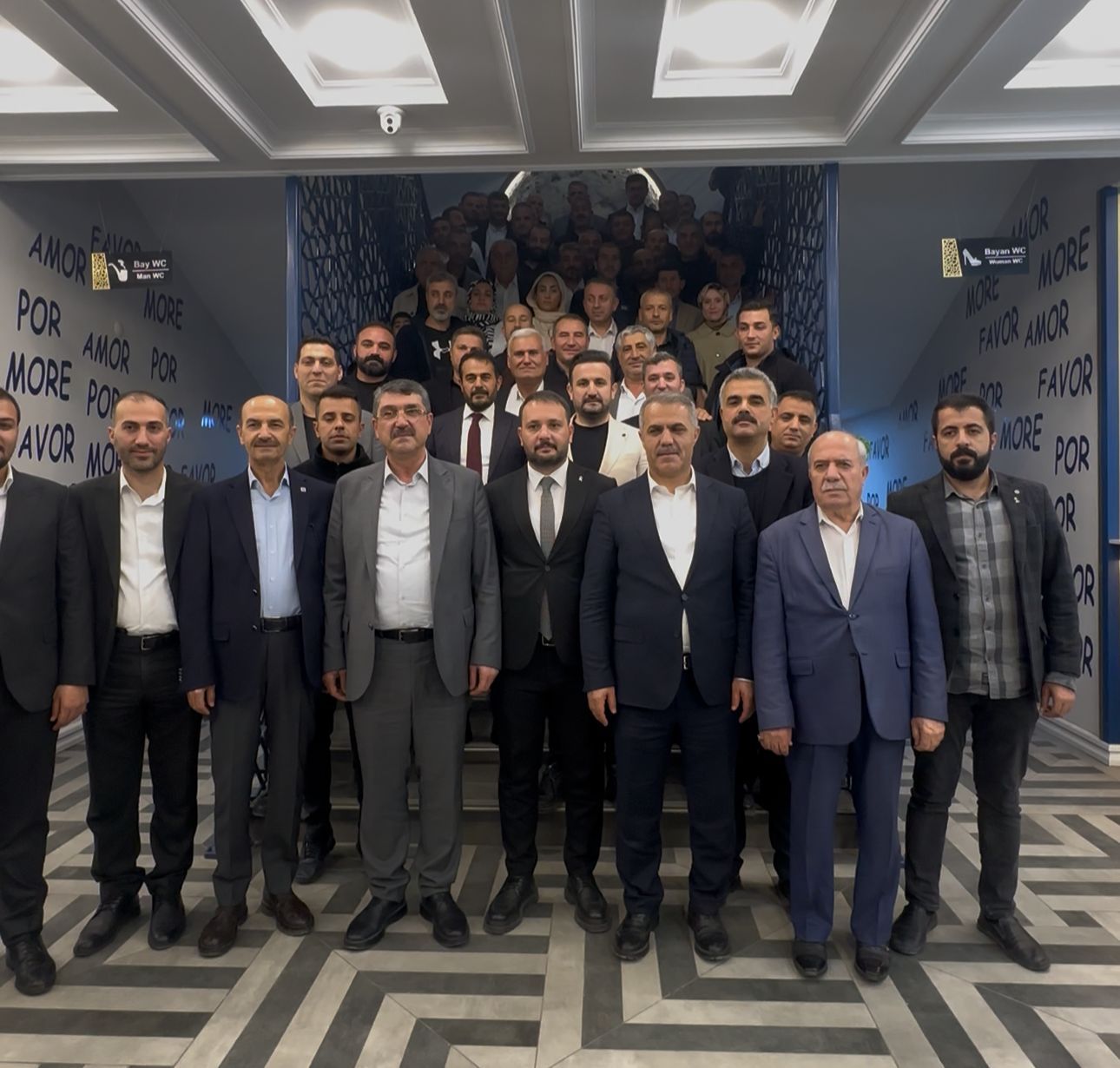 Ak Parti’de Mahallelerin Sorunları ve Talepleri Görüşüldü