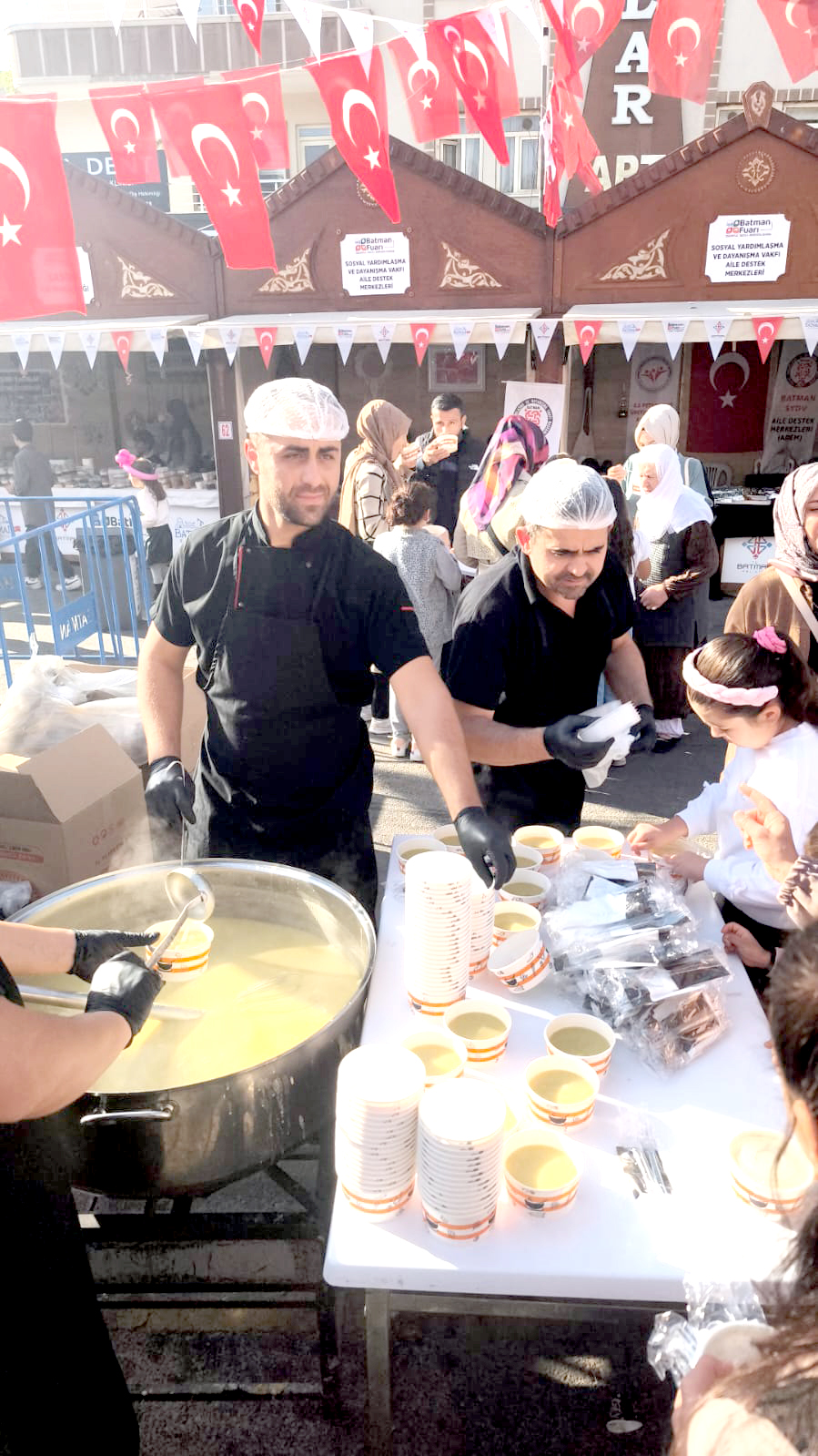 Belediye’den sıcak çorba ikramı