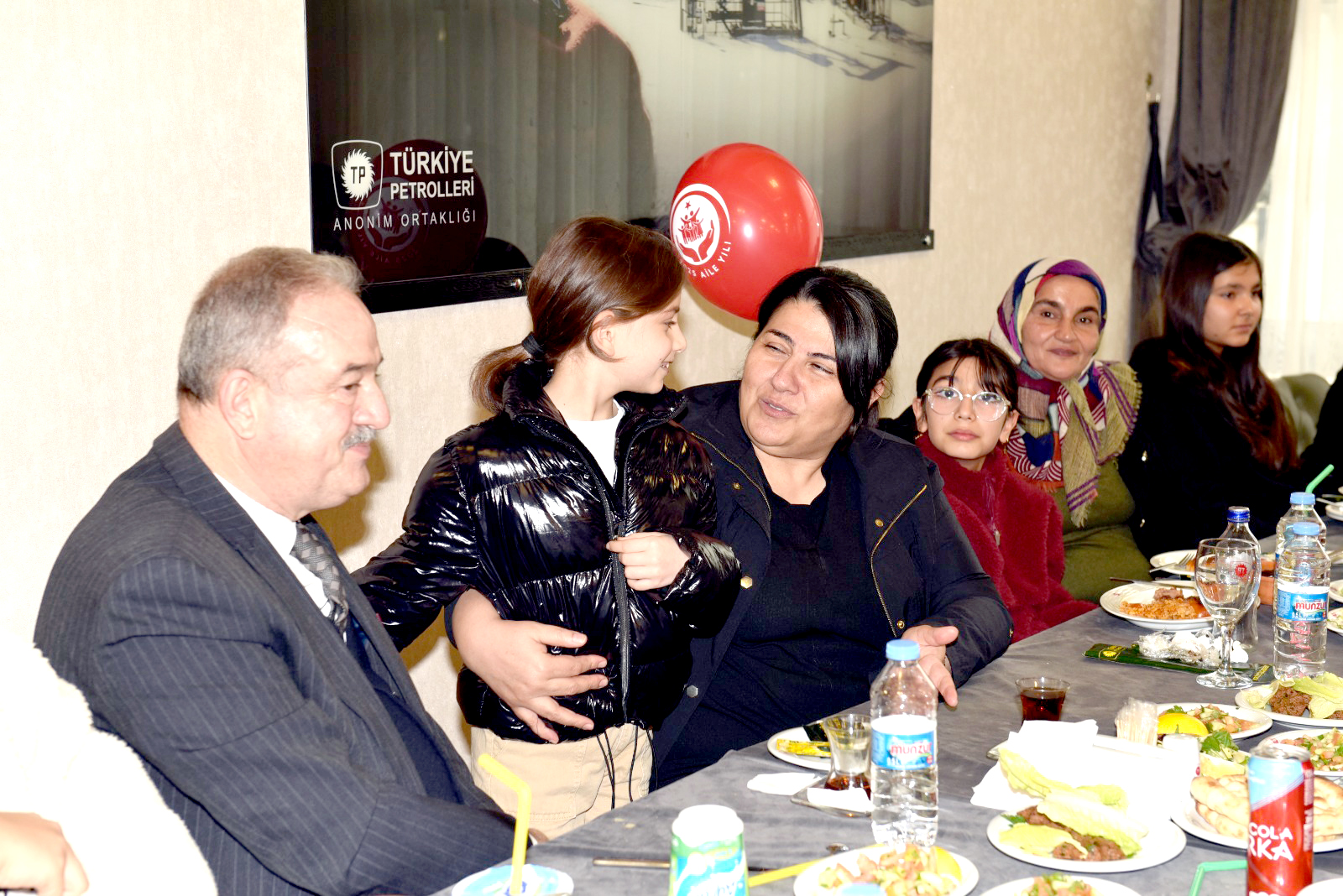 Ebeveyn Kaybı Yaşayan Çocuklar ve Aileleri Yemekte Ağırlandı