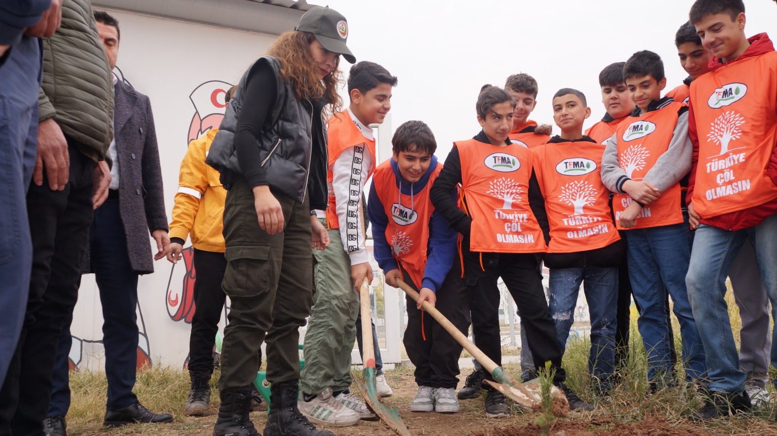 Erozyonla Mücadele Haftasında Öğrencilerden Anlamlı Dokunuş