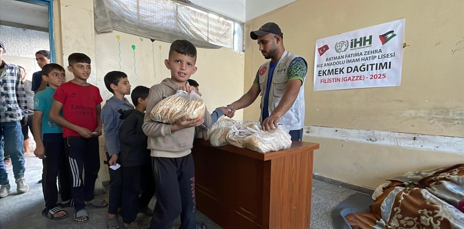 Fatıma Zehra Kız Anadolu İmam Hatip Lisesi’nden Gazze’ye destek