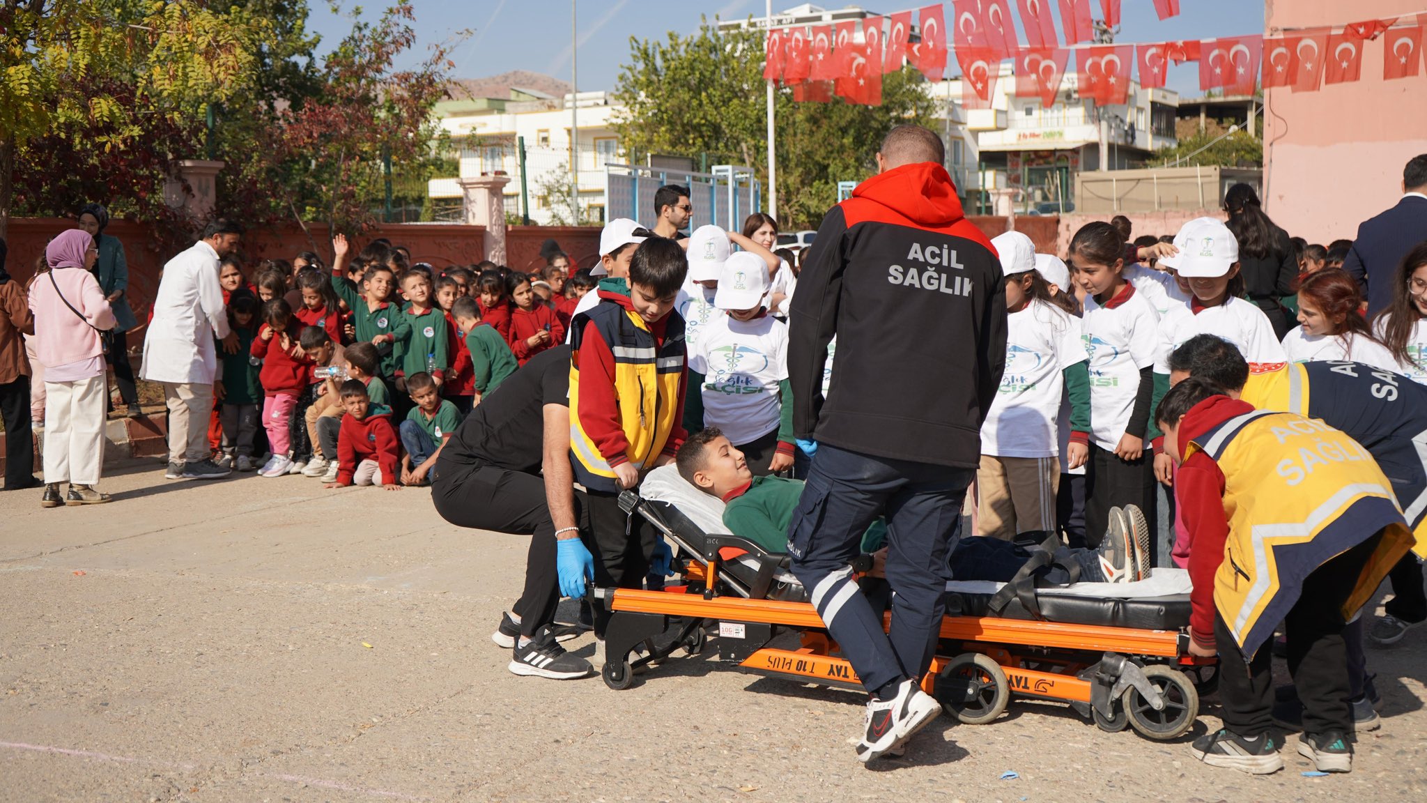 Kozluk’ta “Sağlıklı Çocuk, Sağlıklı Gelecek” Etkinliği Düzenlendi
