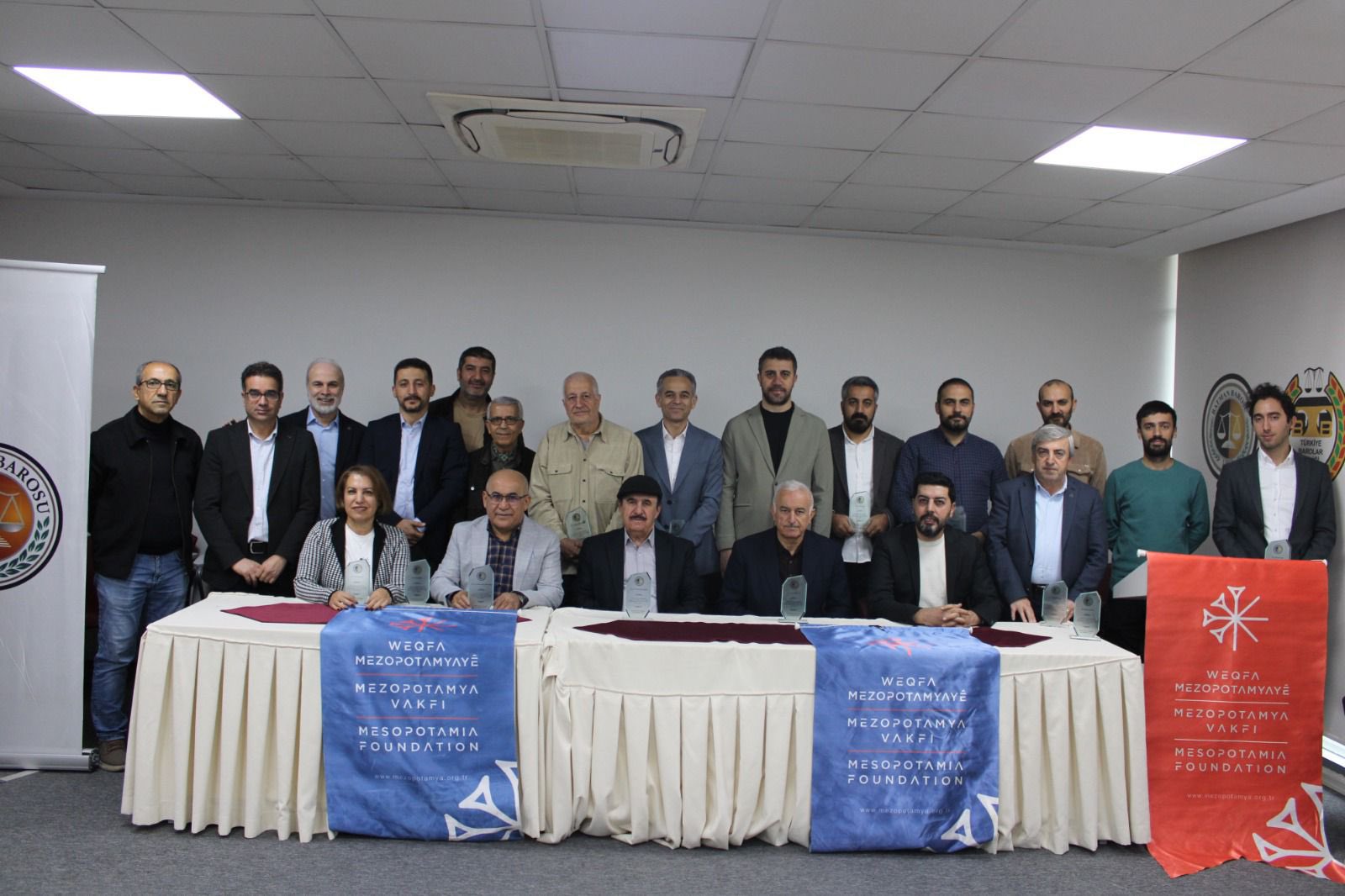 Batman’da Kürtçe Hukuk Terimleri Sözlüğü Çalıştayı Tamamlandı