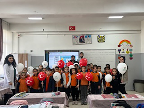 Merhamet Yolu Derneği’nden öğrencilere ağız ve diş sağlığı etkinliği