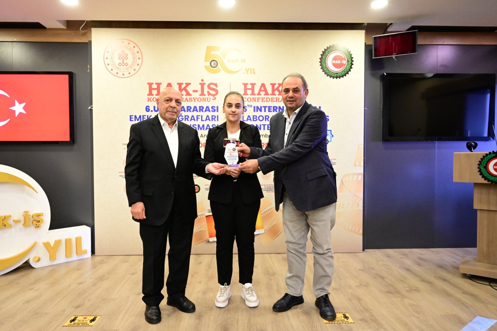 Batmanlı Seyran Kartal’a Uluslararası Fotoğraf Yarışmasından Ödül