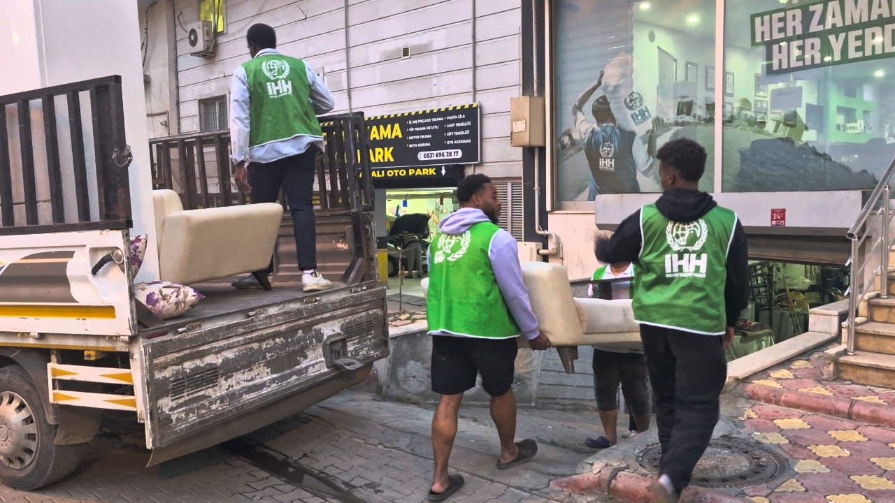 Batman’a Sığınan Sudanlı Aile Destek Bekliyor