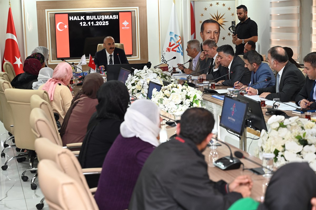 Vali Canalp, halk buluşmasında vatandaşların sorunlarını dinledi