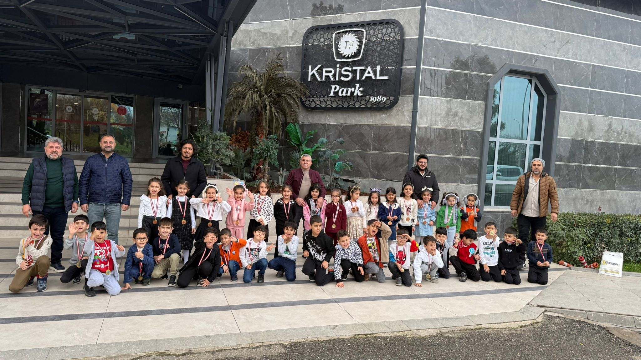 ATATÜRK İLKOKULU MİNİK ÖĞRENCİLERİ ARTIK OKUYORUM YAZIYORUM ETKİNLİĞİ YAPTILAR