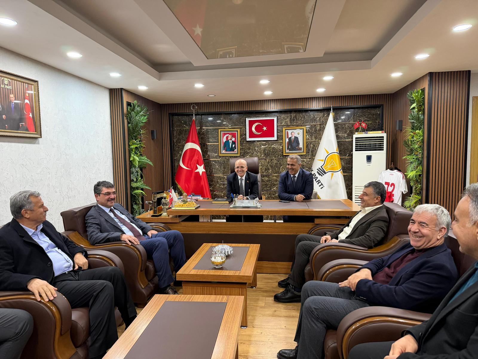 HAZİNE VE MALİYE BAKANI MEHMET ŞİMŞEK’TEN AK PARTİ BATMAN İL BAŞKANLIĞINA ZİYARET