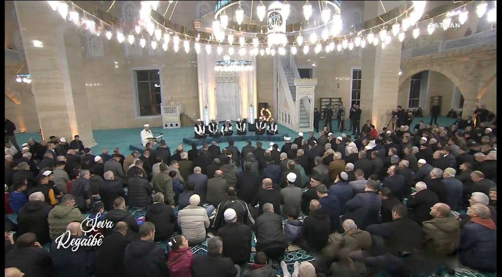 Batman İl Müftülüğü’nün hazırladığı Regaip Kandili Özel Programı Dualarla idrak edildi