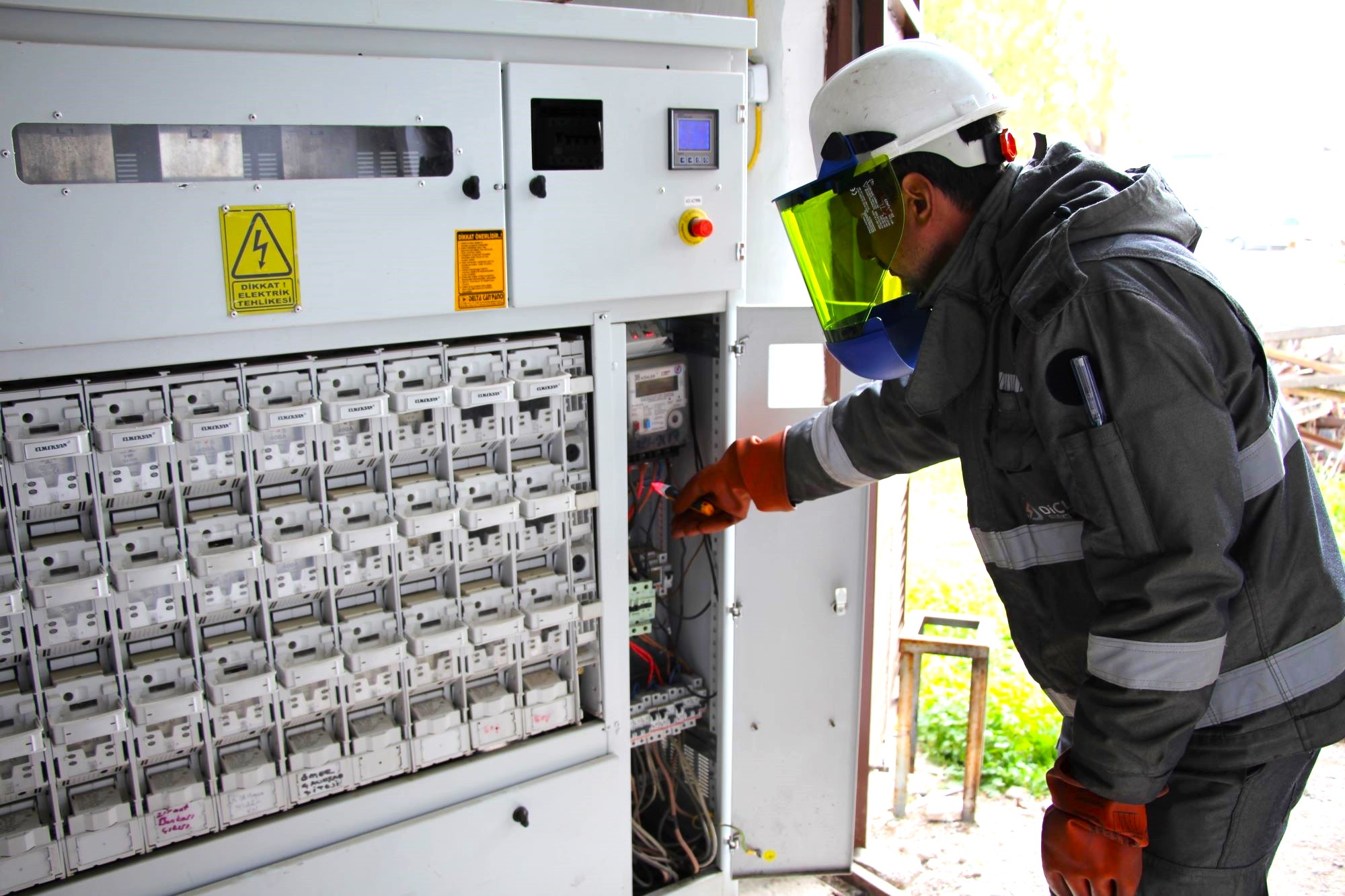 Dicle Elektrik Viranşehir’in Enerji Geleceğini Şekillendiriyor: 80 Milyon TL Tutarındaki Yatırım Tamamlandı!