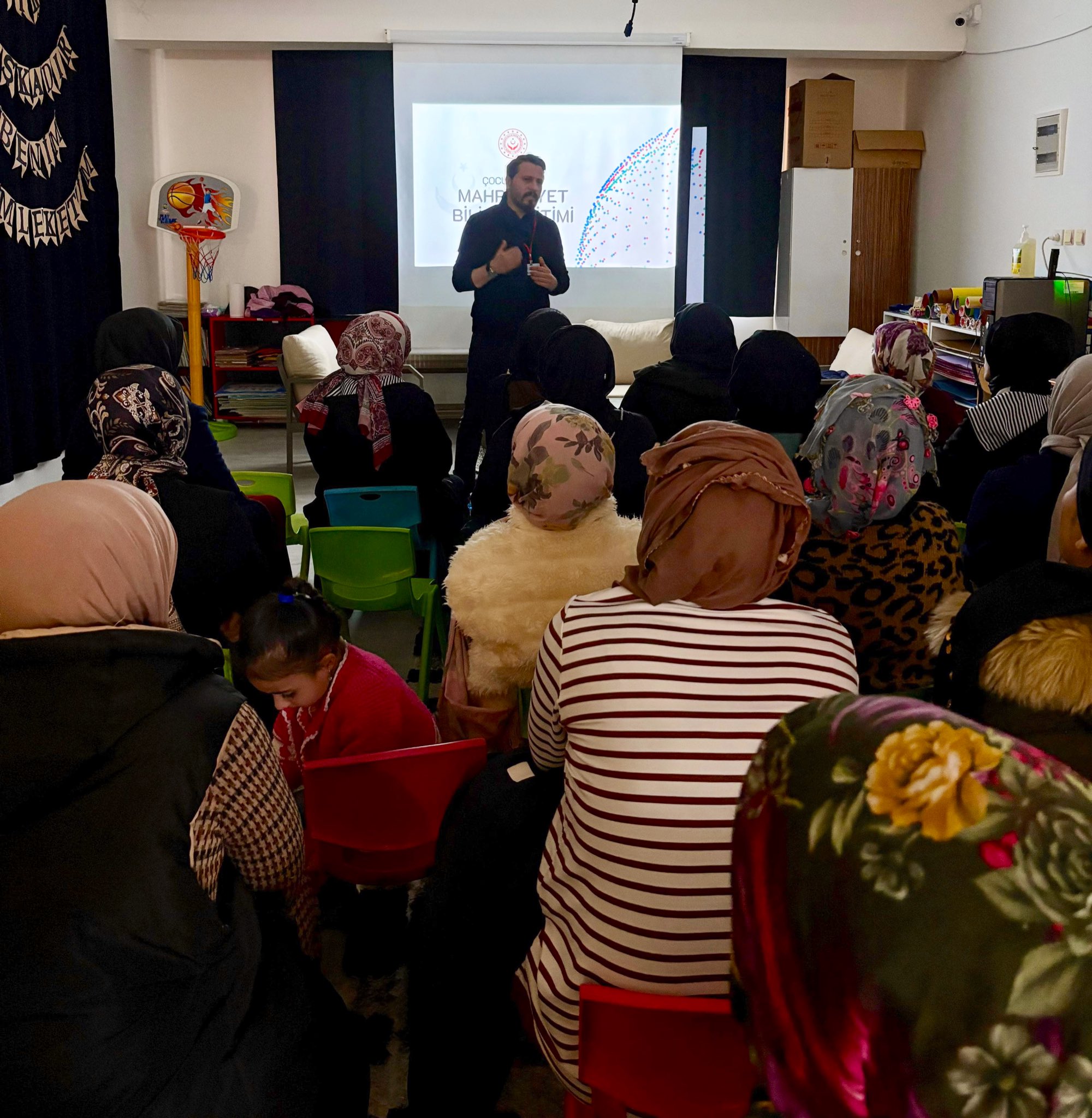 Batman’da Çocukların Geleceği İçin Önemli Adım: Damla Anaokulu Velilerine Mahremiyet Bilinci Eğitimi