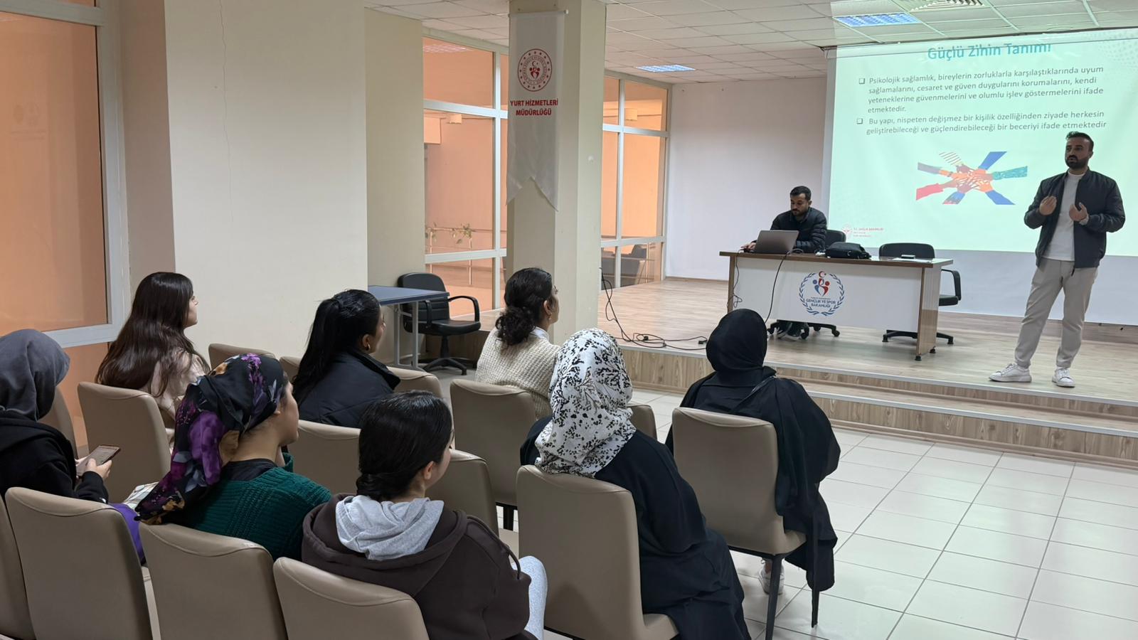 Batı Raman Kız Öğrenci Yurdu’nda “Gençlik ve Ruh Sağlığı” Semineri