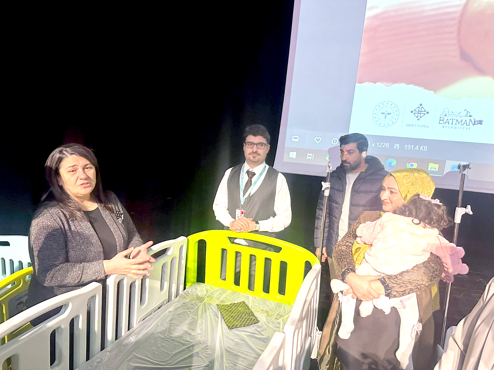 Çocuk Hastalara Fonksiyonel Hasta Yatağı Desteği