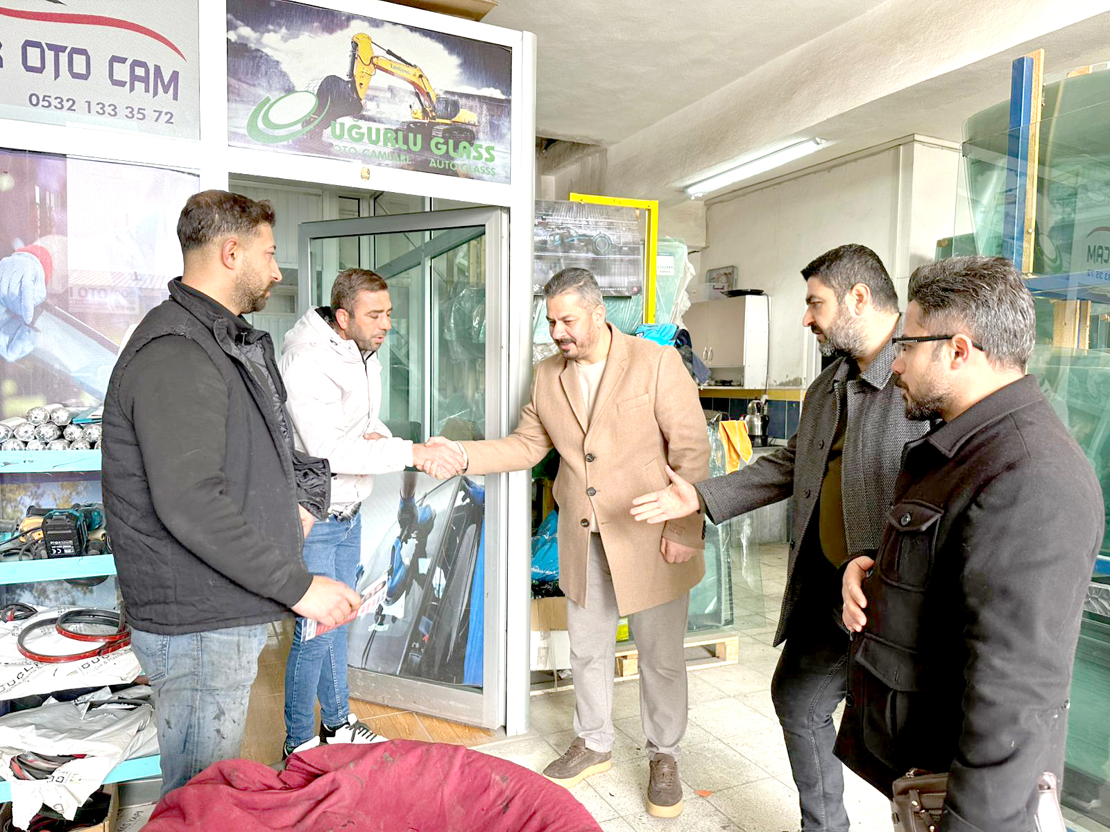 Uyanık: “Esnaflarımız Değişim ve Hizmet Bekliyor”