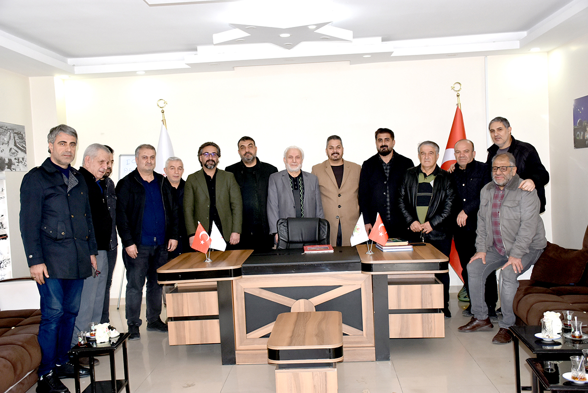 Uyanık’tan Siirt Vakfı’na Ziyaret