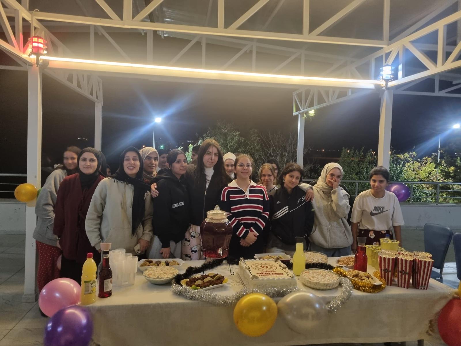 Yurt İşletmesinden Öğrencilere Moral Desteği