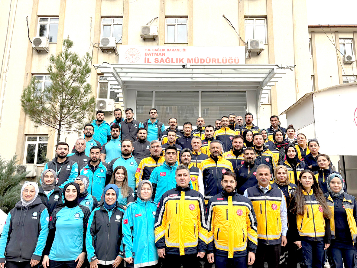 Müdür Solmaz, Acil Sağlık Haftasında personelle buluştu