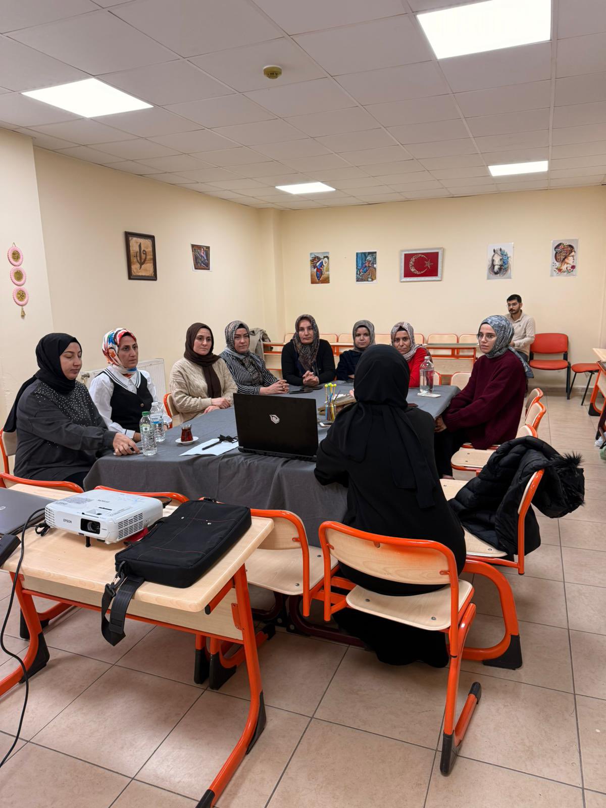 Beşiri’de ADEM Kursiyerlerine SAHA Eğitimi