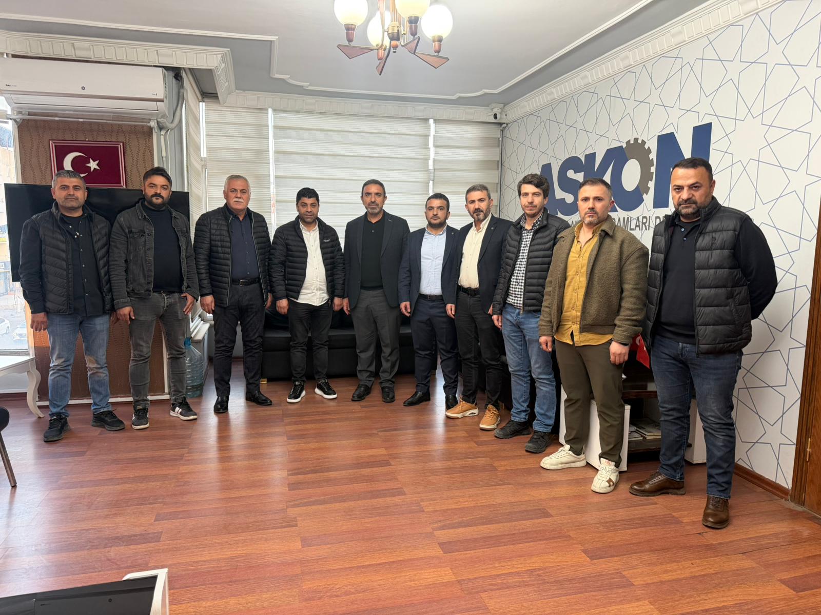 Nasıroğlu “Tekstil Çöküyor, Gençlerin Geleceği Tehlikede”