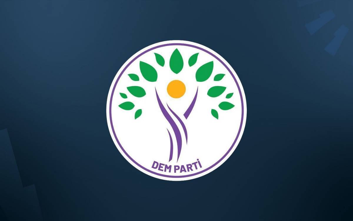 DEM Parti Batman İl Örgütü’nden Sert Tepki “Irkçı ve Cinsiyetçi Tezahüratlar Suçtur”