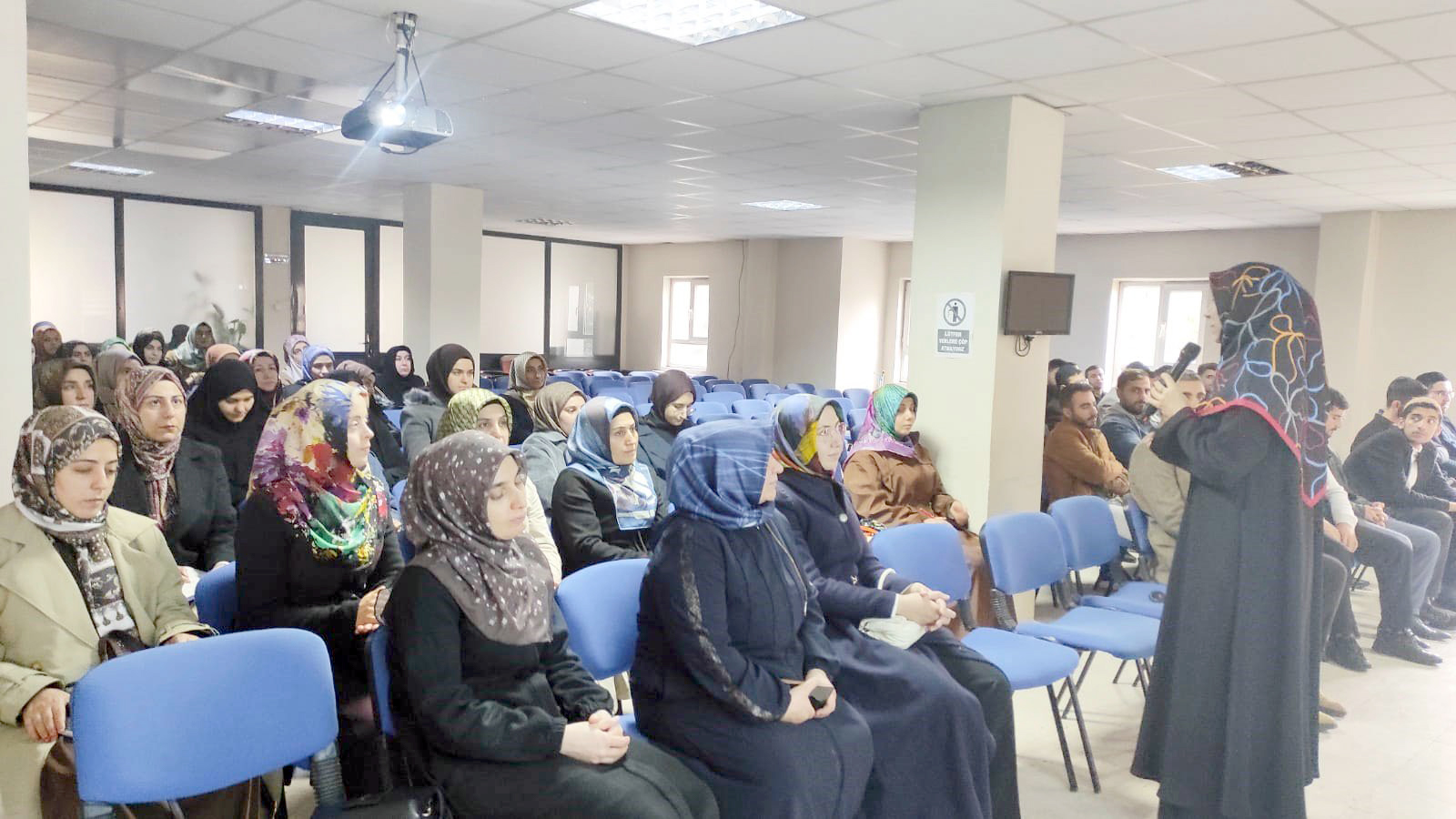 Fahri öğreticilere yönelik gelişim semineri