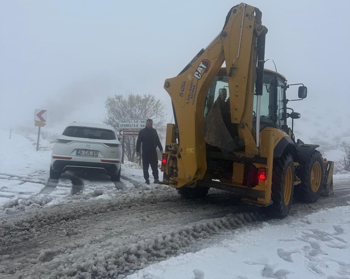 Kar Kış Engel Tanımadı: Gercüş’te 3 Köy Yolu Ulaşıma Açıldı