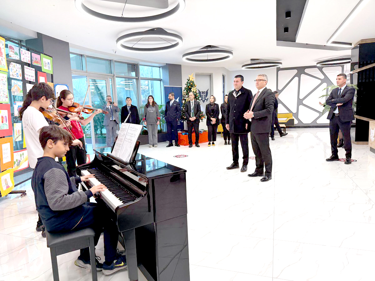 Müdür Ciğer, Batman Girne Kolejini Ziyaret Etti