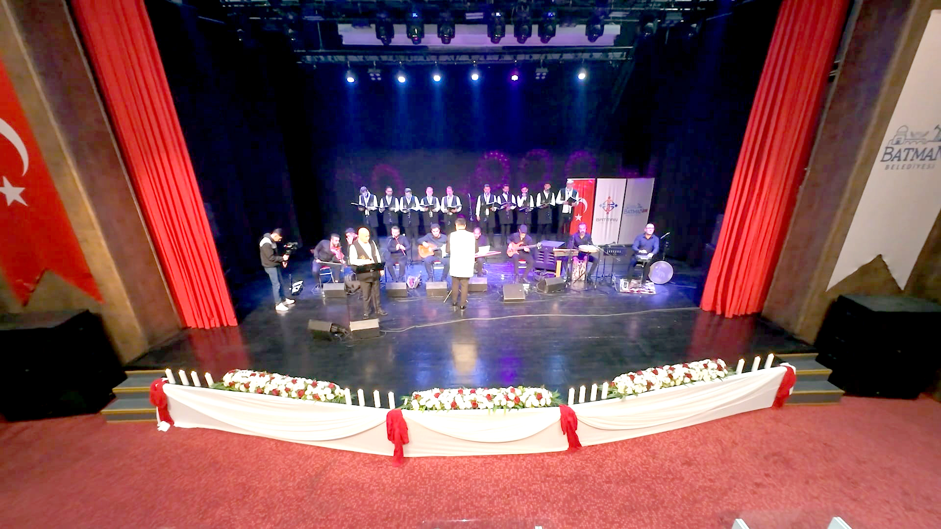 İlahi Korosu Büyük Beğeni Topladı