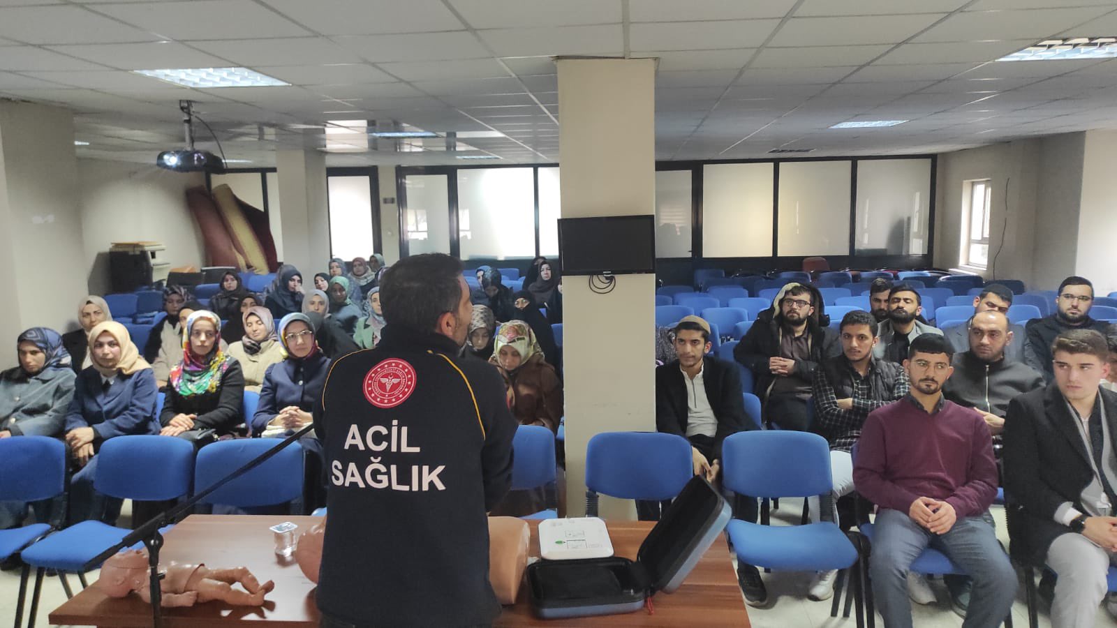 Kur’an Kursu Öğreticilerine İlk Yardım Farkındalık eğitimi verildi