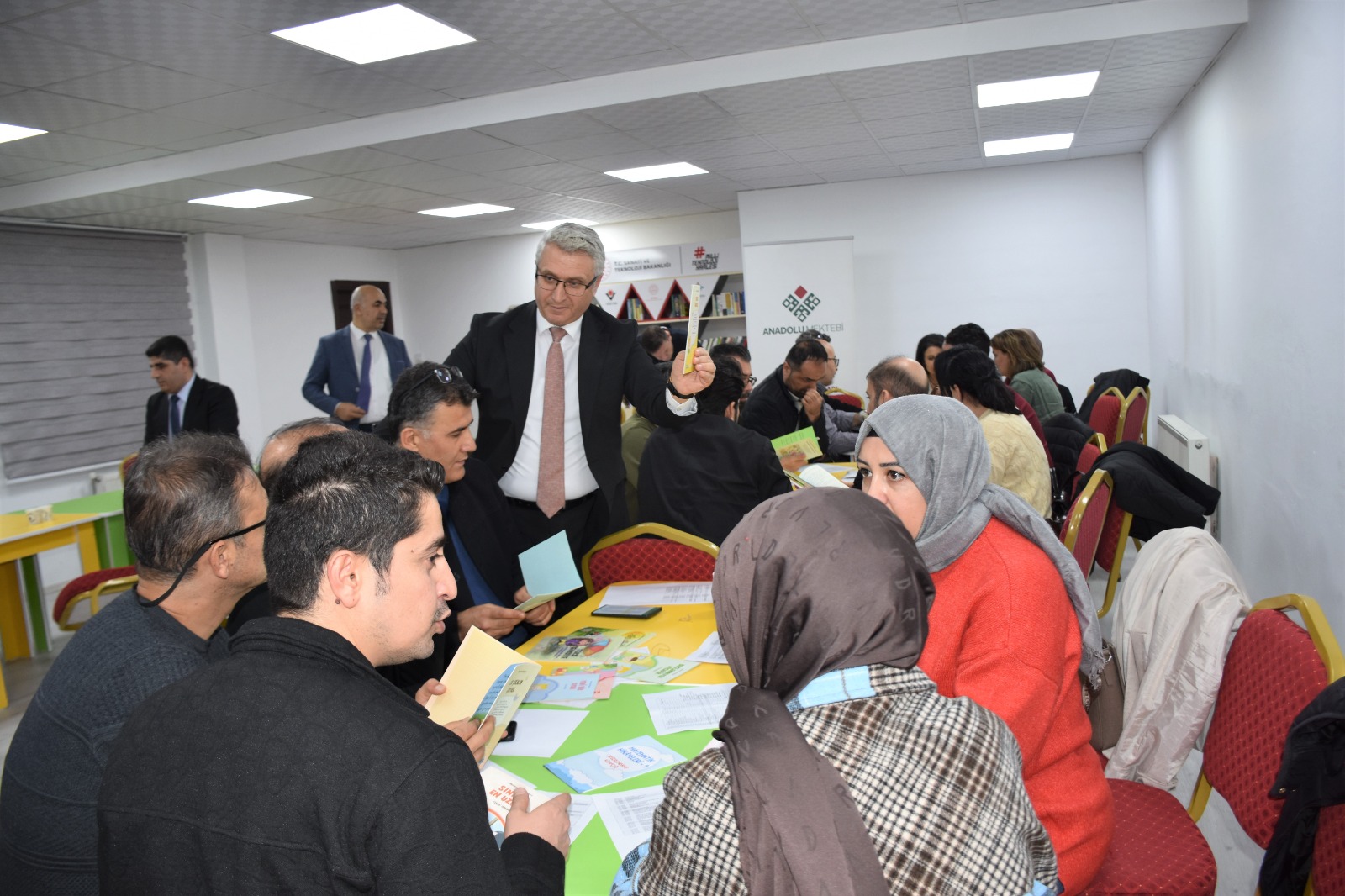 Kitap Okuma Etkinliği İçin Kitap Belirleme Komisyonu Toplandı