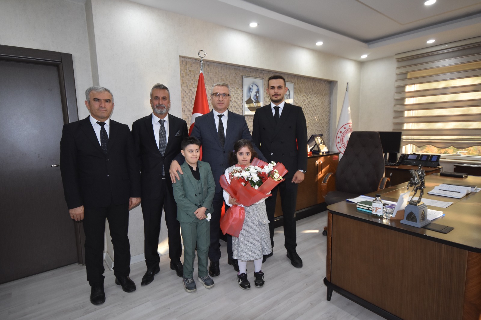 Dicle Özel Eğitim Uygulama Okulu Öğrencilerinden İl Müdürüne Ziyaret