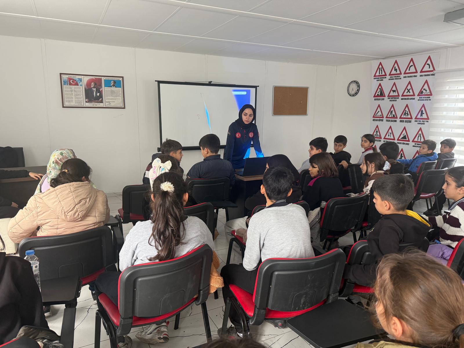 Öğrencilere Yangın Eğitimi