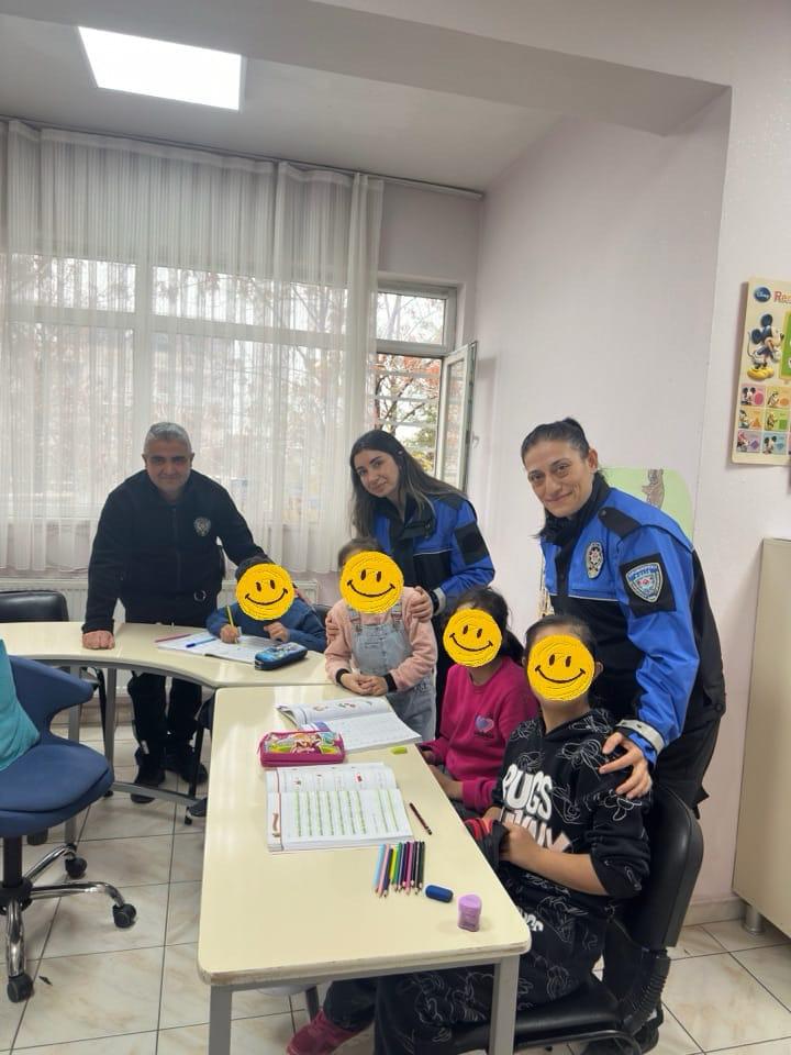 Özel Öğrencilere Polislik ve Güvenlik Eğitimi