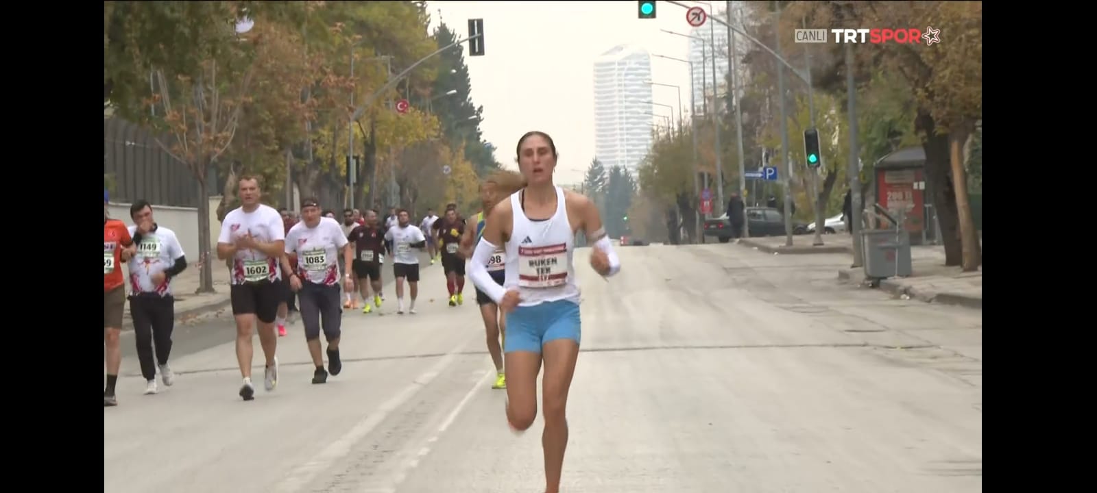 Ruken Tek’ten Gazi Yarı Maratonu’nda Çifte Zafer