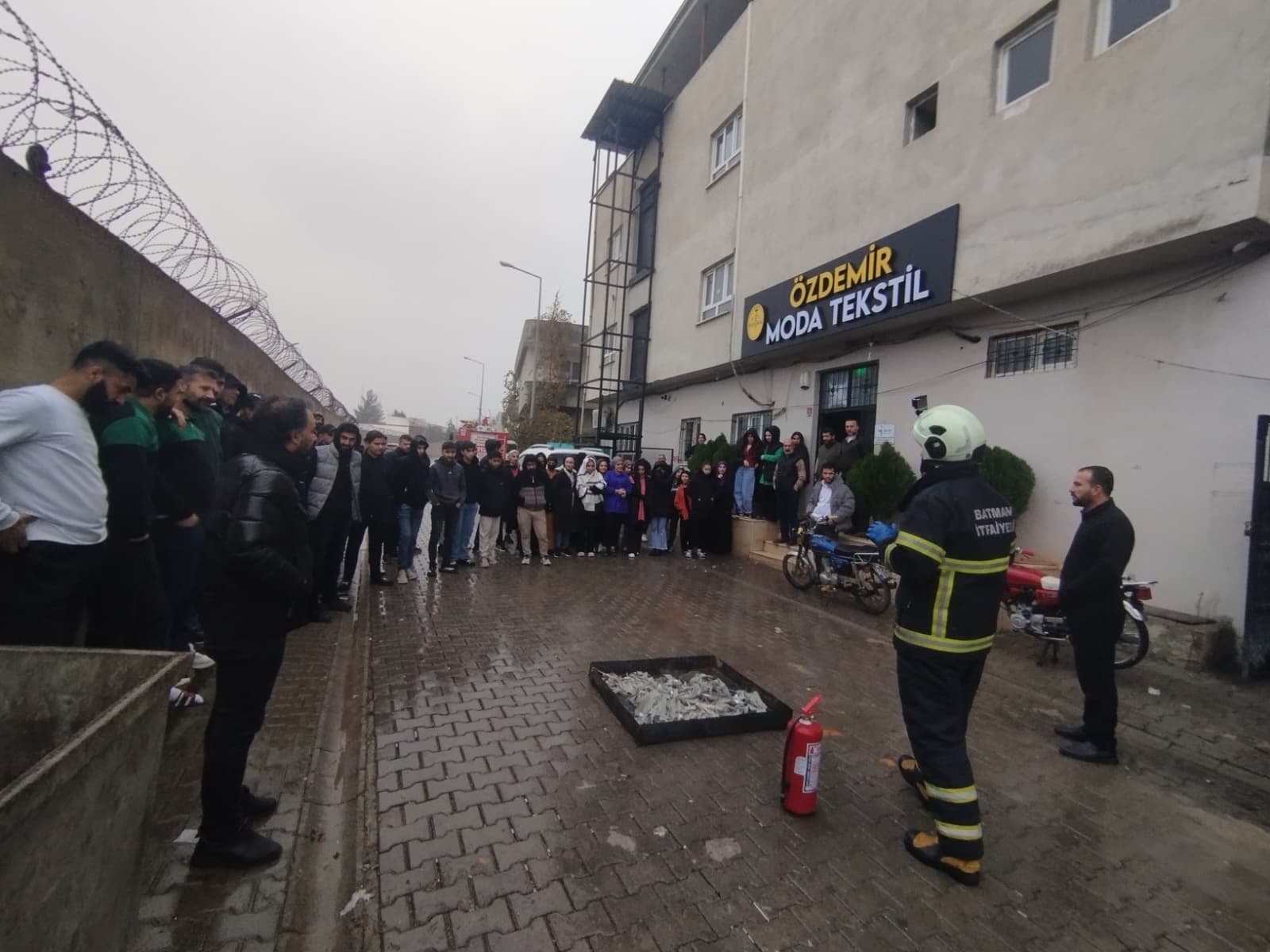 Tekstil Fabrikalarında Yangın Tatbikatları Devam Ediyor