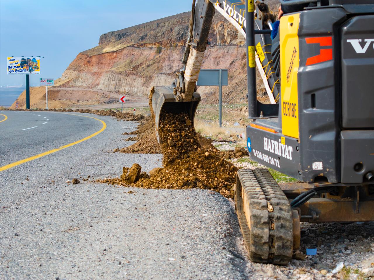 Kıra Dağı Güzergâhında Yeşil Kuşak Çalışmaları Başladı