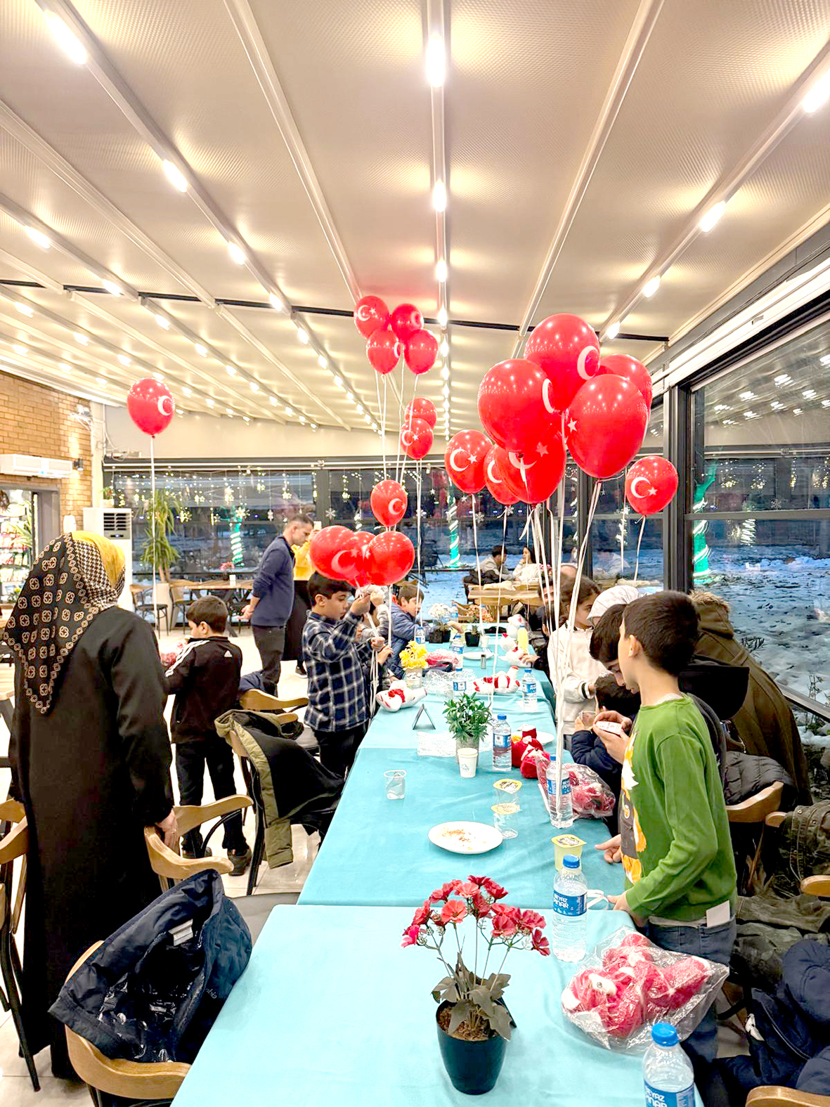 Koruma Altındaki Çocuklara Glutensiz Café’de Unutulmaz Doğum Günü Kutlaması