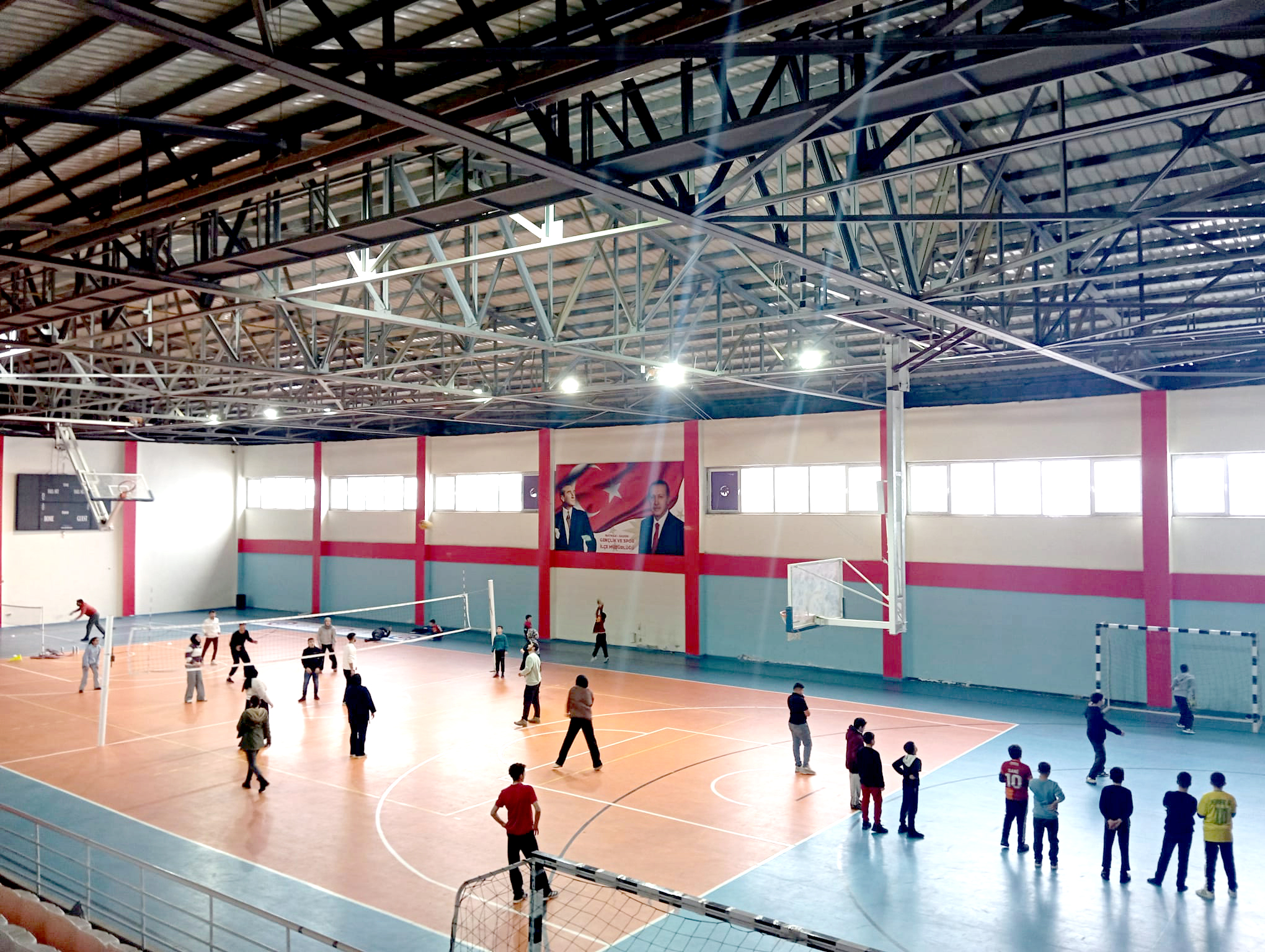 Ara tatili spor ve sanatla değerlendiriyorlar