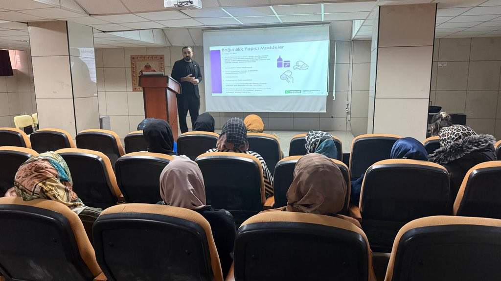 Gençlere Bağımlılıkla Mücadele Eğitimi