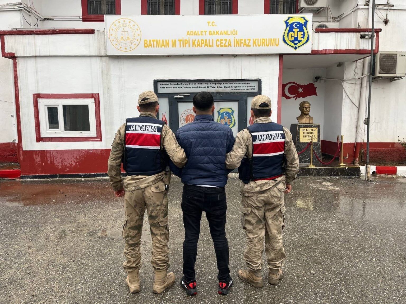 Batman’da Aranan 37 Şahıs Yakalandı