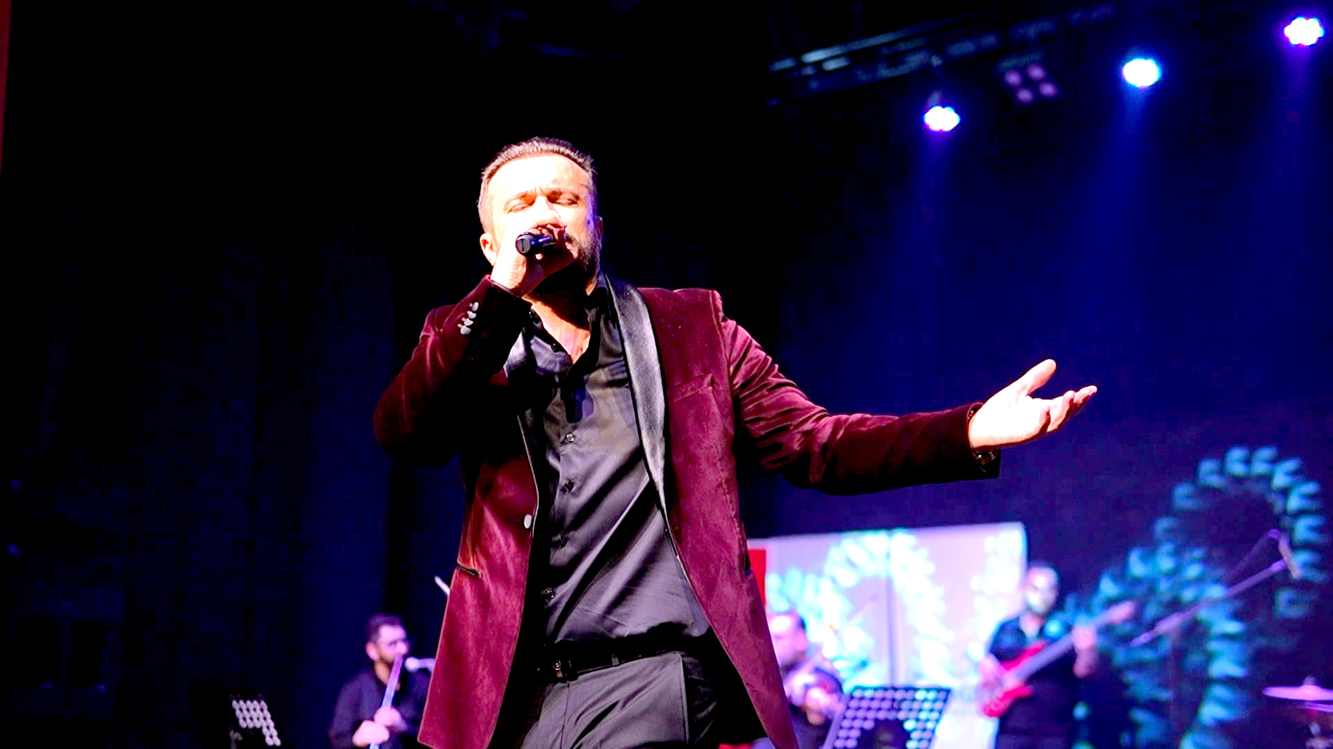 Batmanlılar’dan Celal Gümüş Konserine Yoğun Katılım