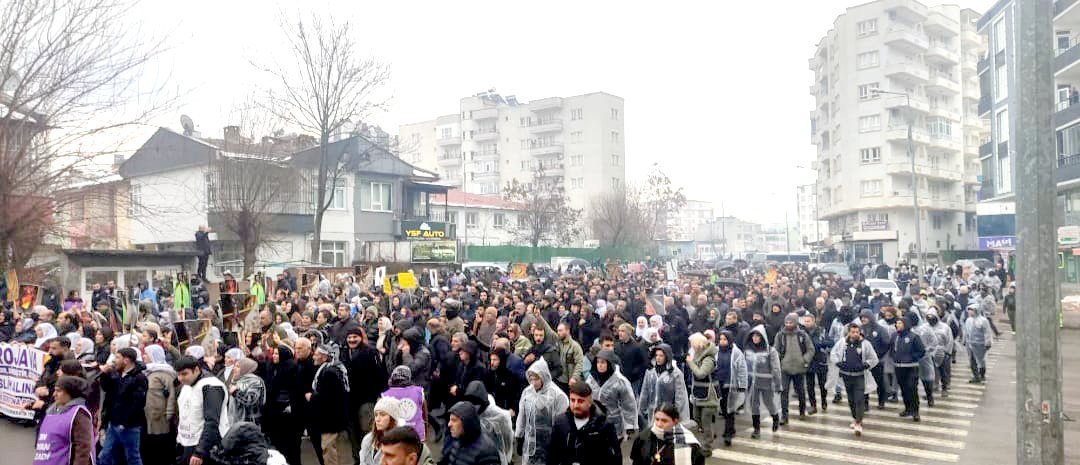 BATMAN’DA ROJAVA İÇİN YÜRÜYÜŞ