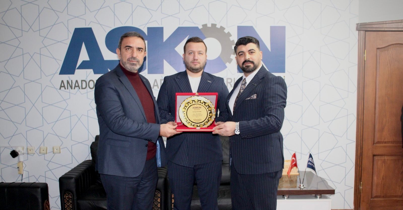 Batman Genç Askon’da Bayrak Değişimi: Bilal Çağlayan Görevi Veysi Öztürk’e Devretti